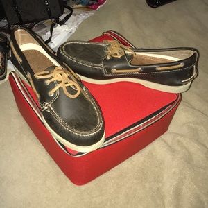 Sperry size 10m men’s loafers. NWOT